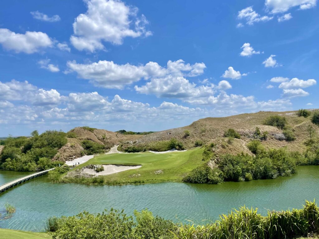 streamsong blue 7th hole